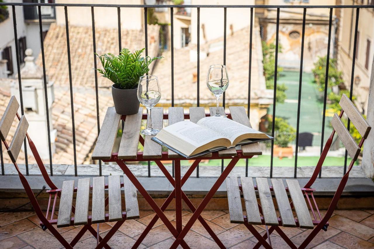 Campo De' Fiori Penthouse-Rental In Rom Exterior foto