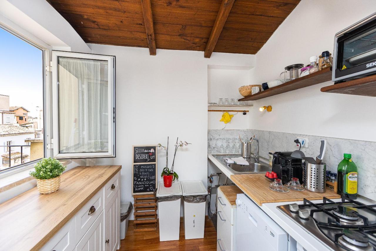 Campo De' Fiori Penthouse-Rental In Rom Exterior foto
